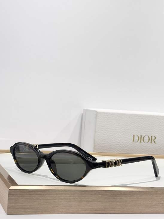 Picture of Dior Sunglasses _SKUfw76989624fw